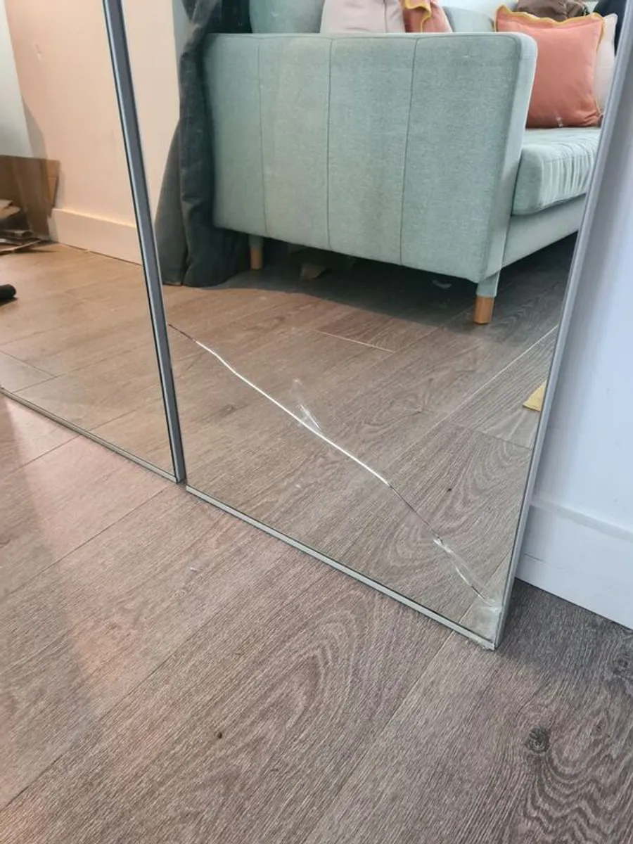 Ikea wardrobe mirrored doors - Image 2
