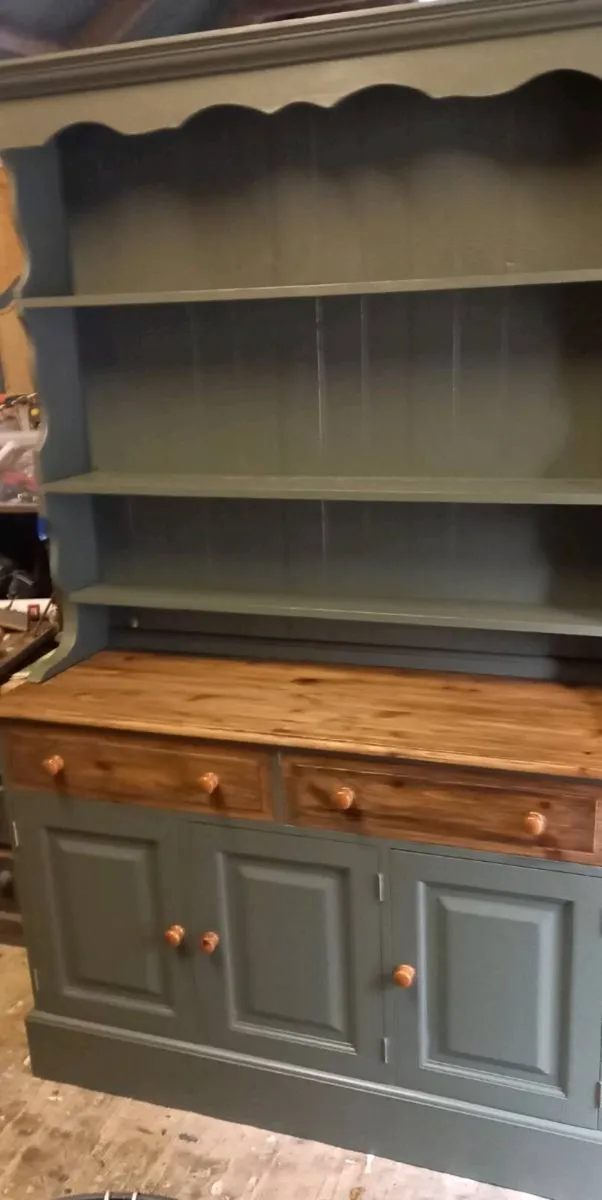 Welsh dresser - Image 1