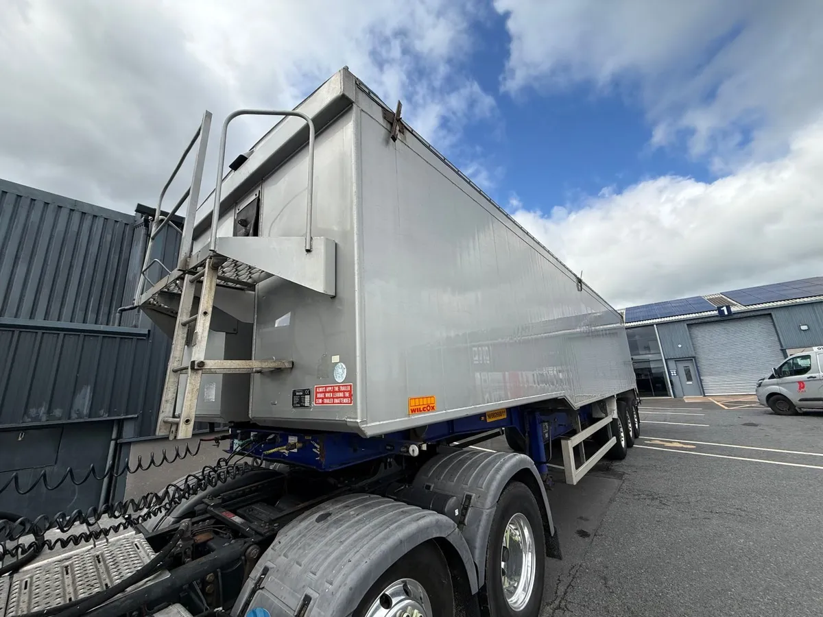 WILCOX BULK TIPPING TRAILER - Image 2