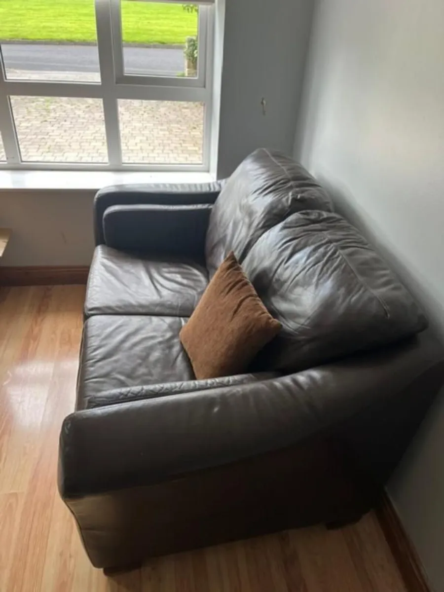 sofa - Image 1