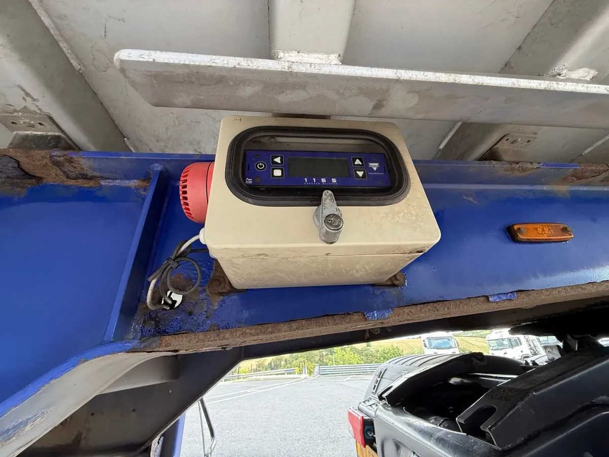 WILCOX BULK TIPPING TRAILER - Image 4