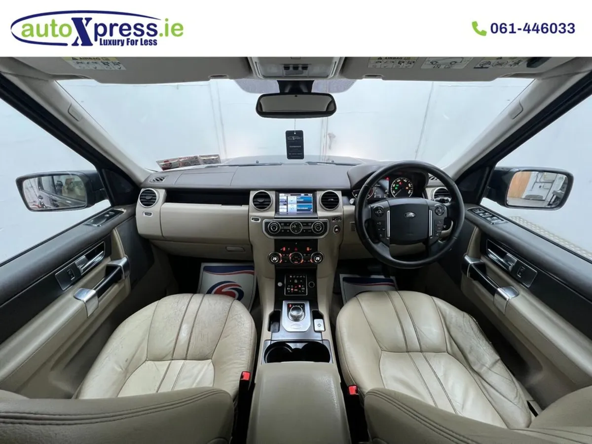Land Rover Discovery 3.0 Diesel, Automatic - Image 2