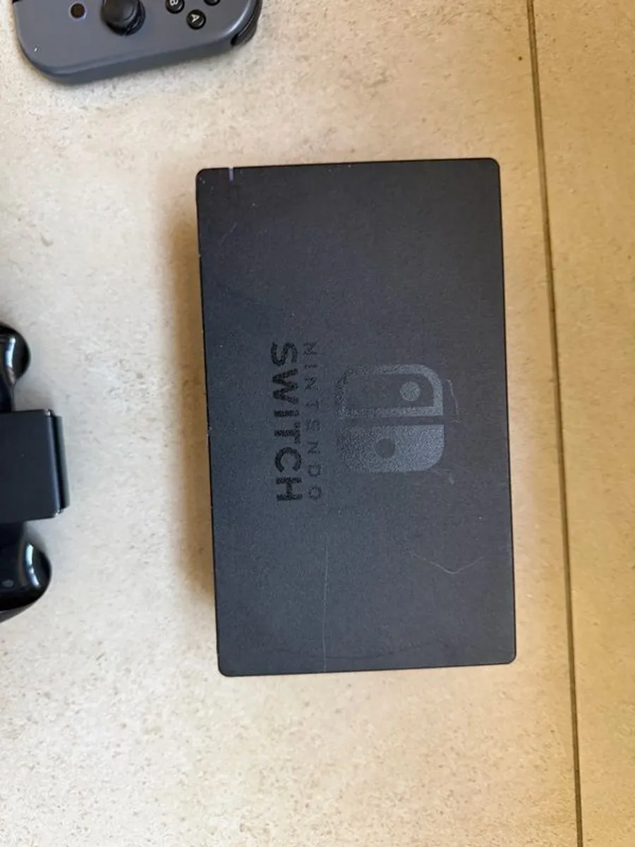 nintendo switch - Image 1