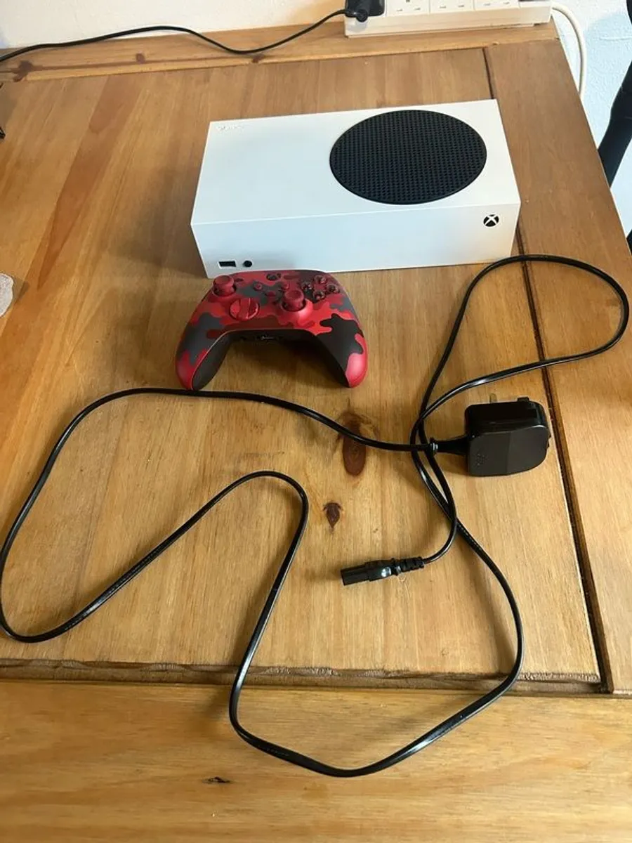 Xbox Series S - Image 1