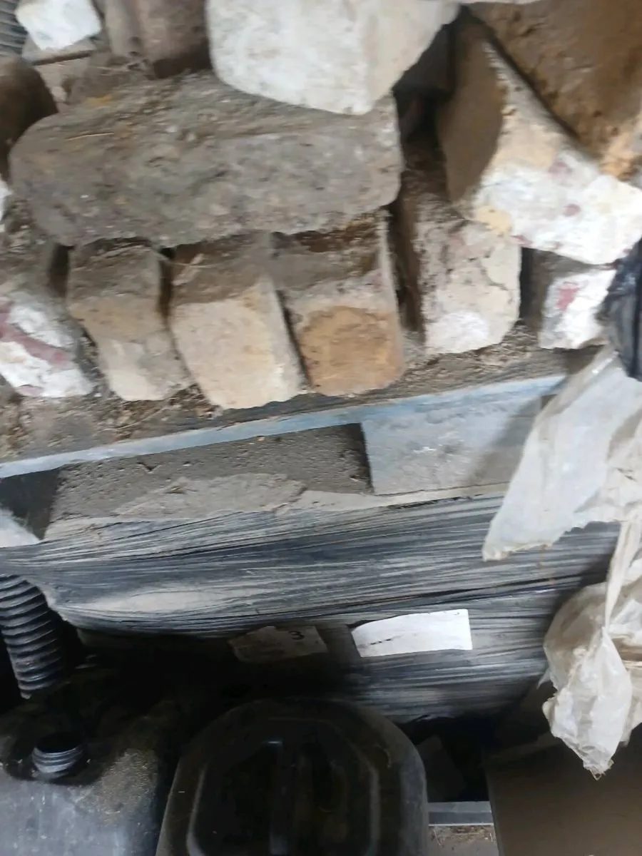Bricks - Image 3