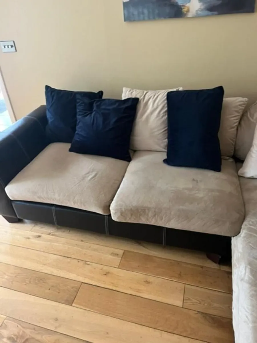 Sofa - Image 4