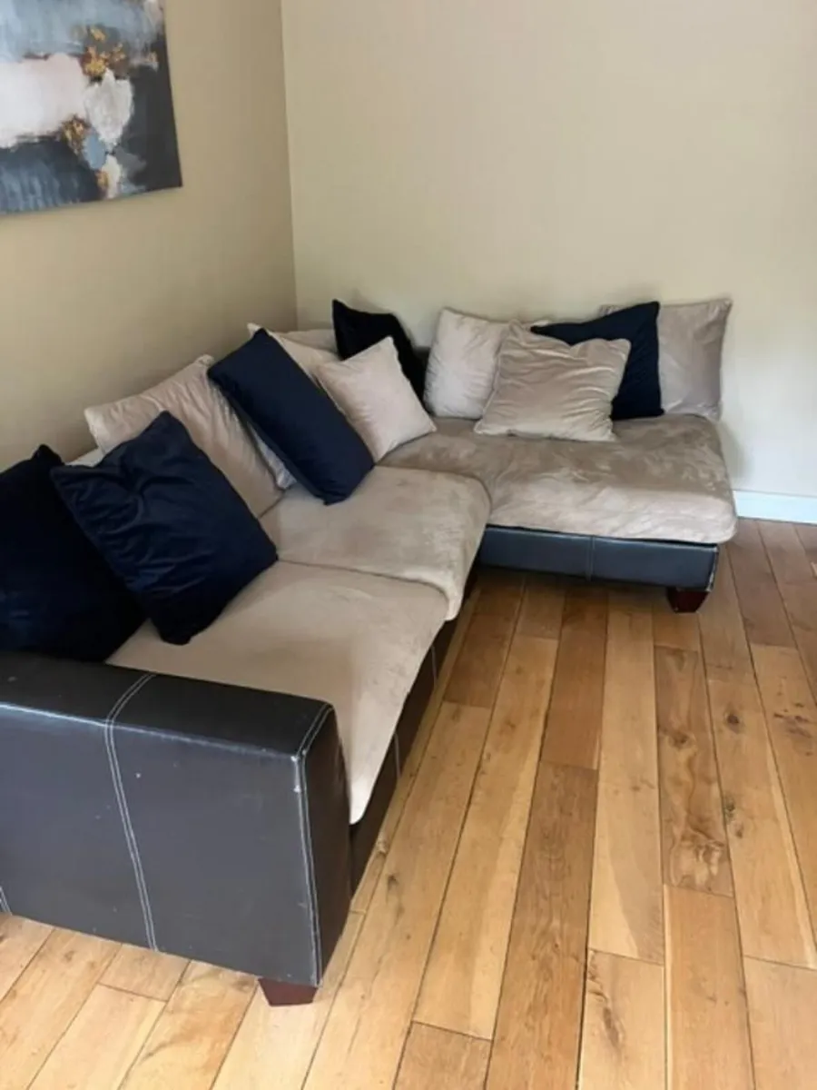 Sofa - Image 2