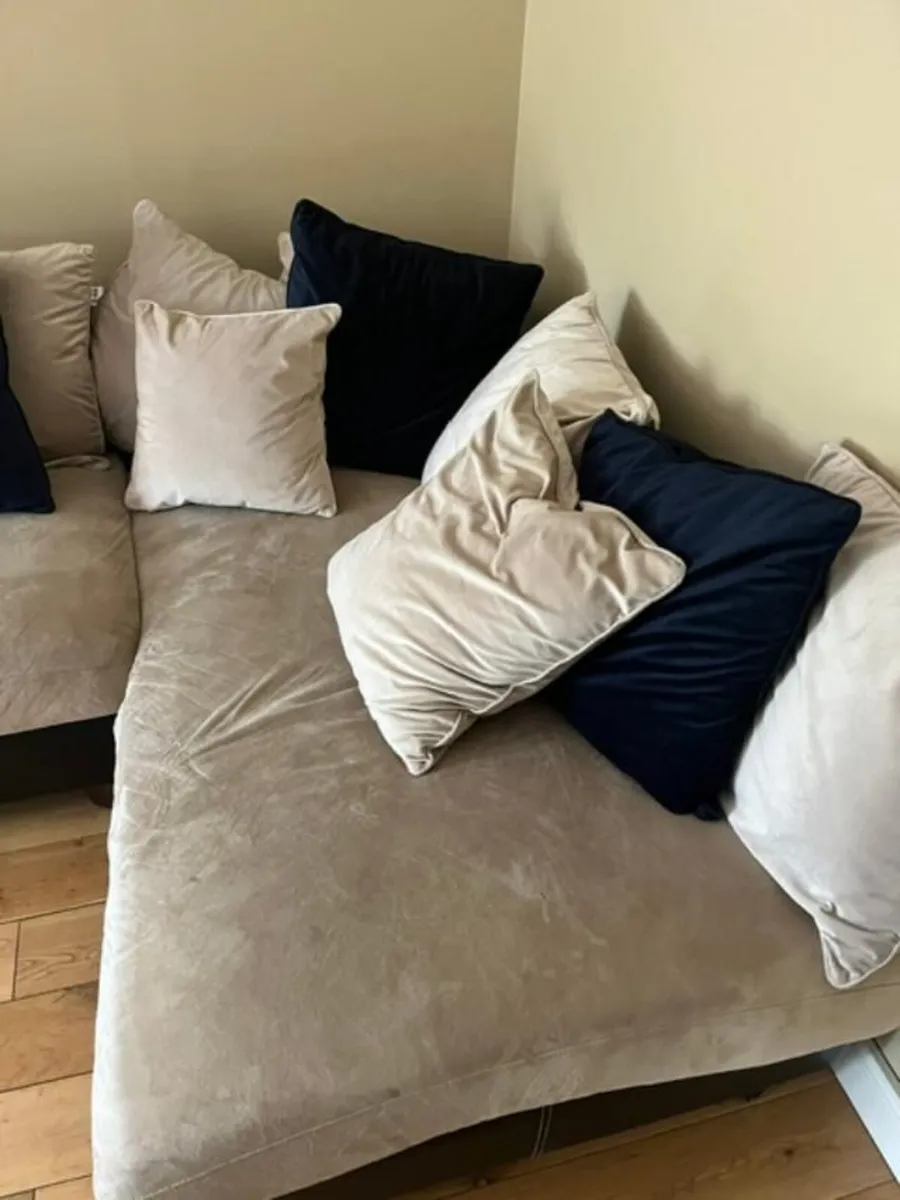 Sofa - Image 3