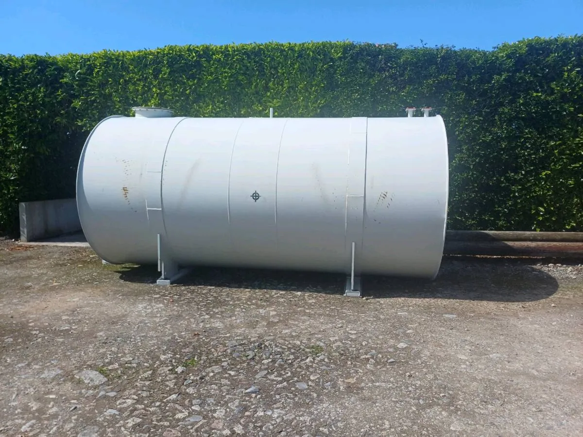 Large steel tank - Image 2