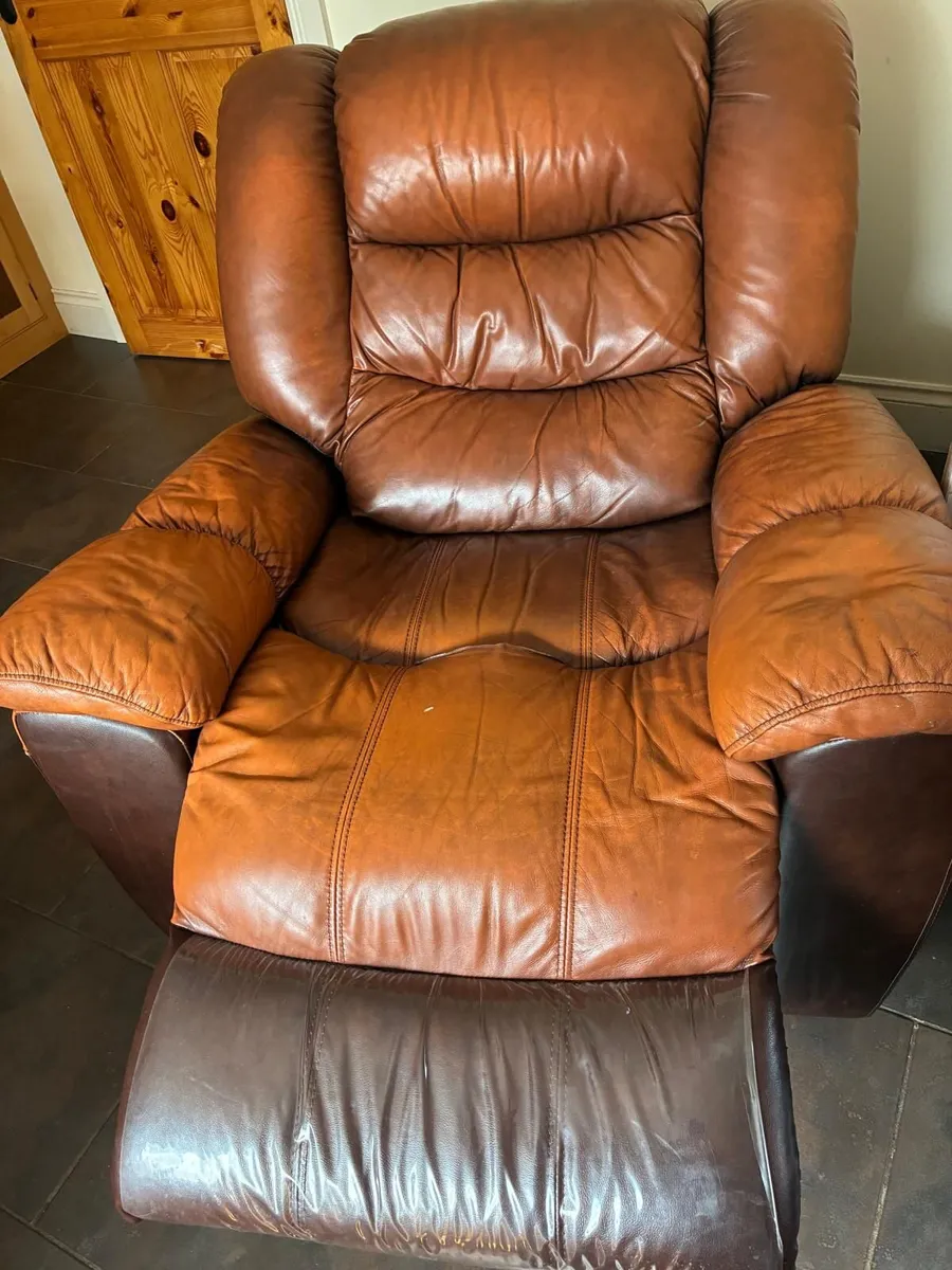 Leather recliner armchair