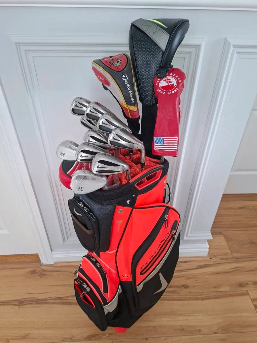 Nike Golf Set - Image 1
