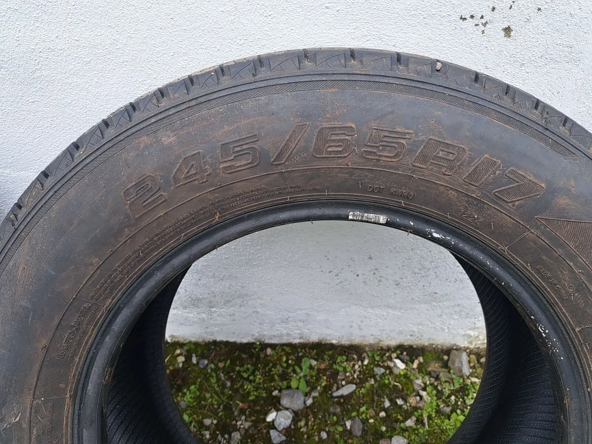 Jeep Tyres 245 65 17 - Image 2