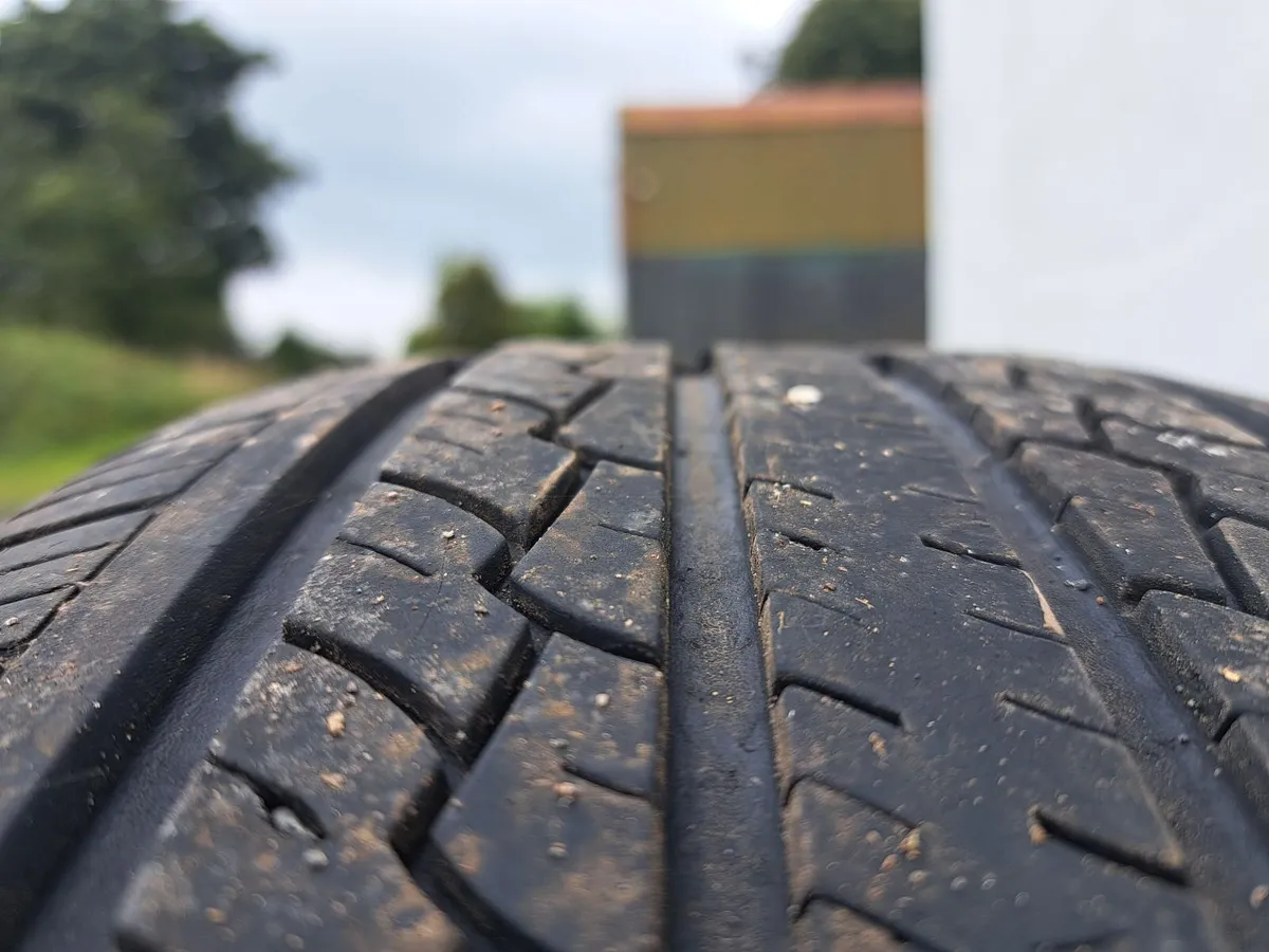 Jeep Tyres 245 65 17 - Image 3
