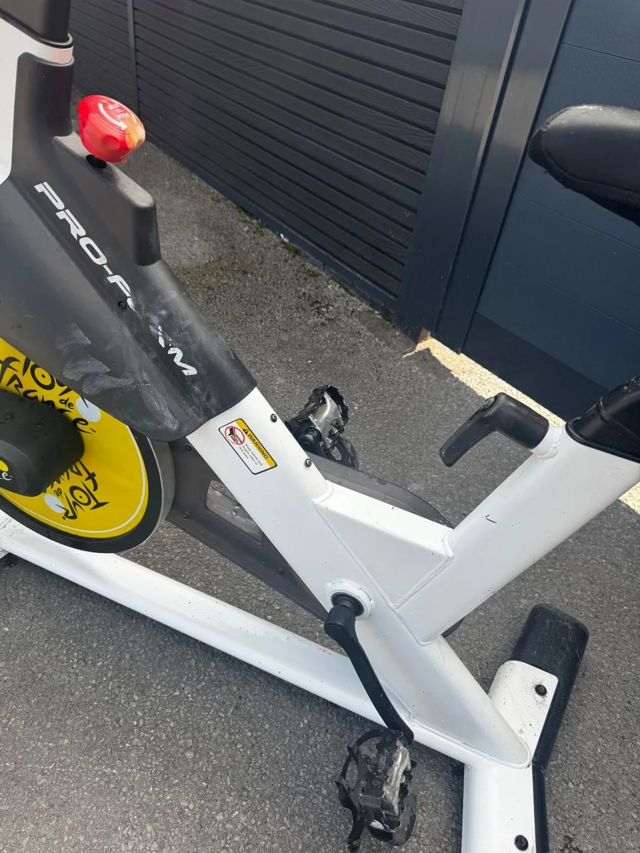 Exercise bike - Image 3