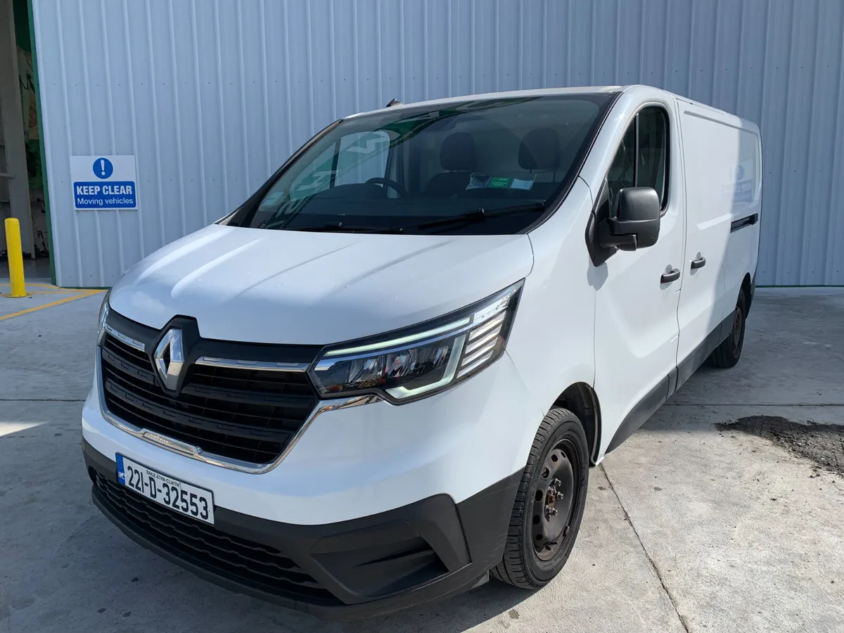 UNRESERVED 2022 RENAULT TRAFIC 130 FOR AUCTION - Image 1