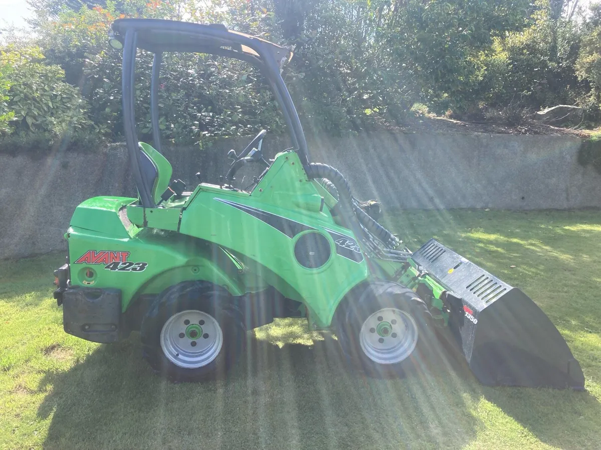 Avant 423 loader - Image 2