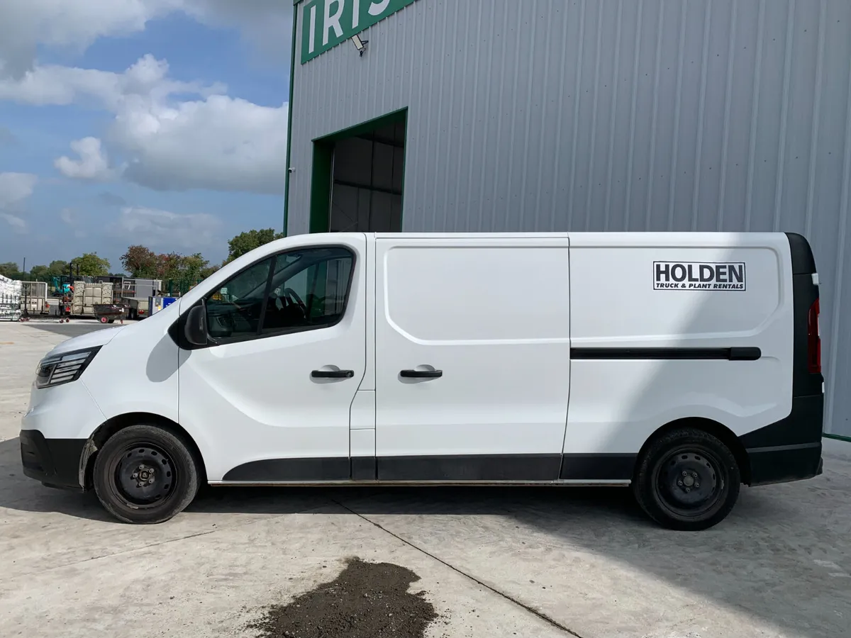 UNRESERVED 2022 RENAULT TRAFIC 130 FOR AUCTION - Image 2