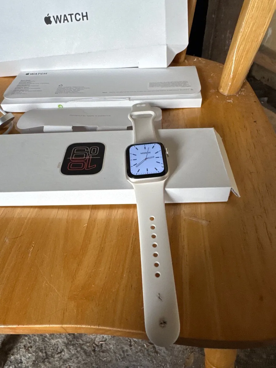 Appel watch - Image 3
