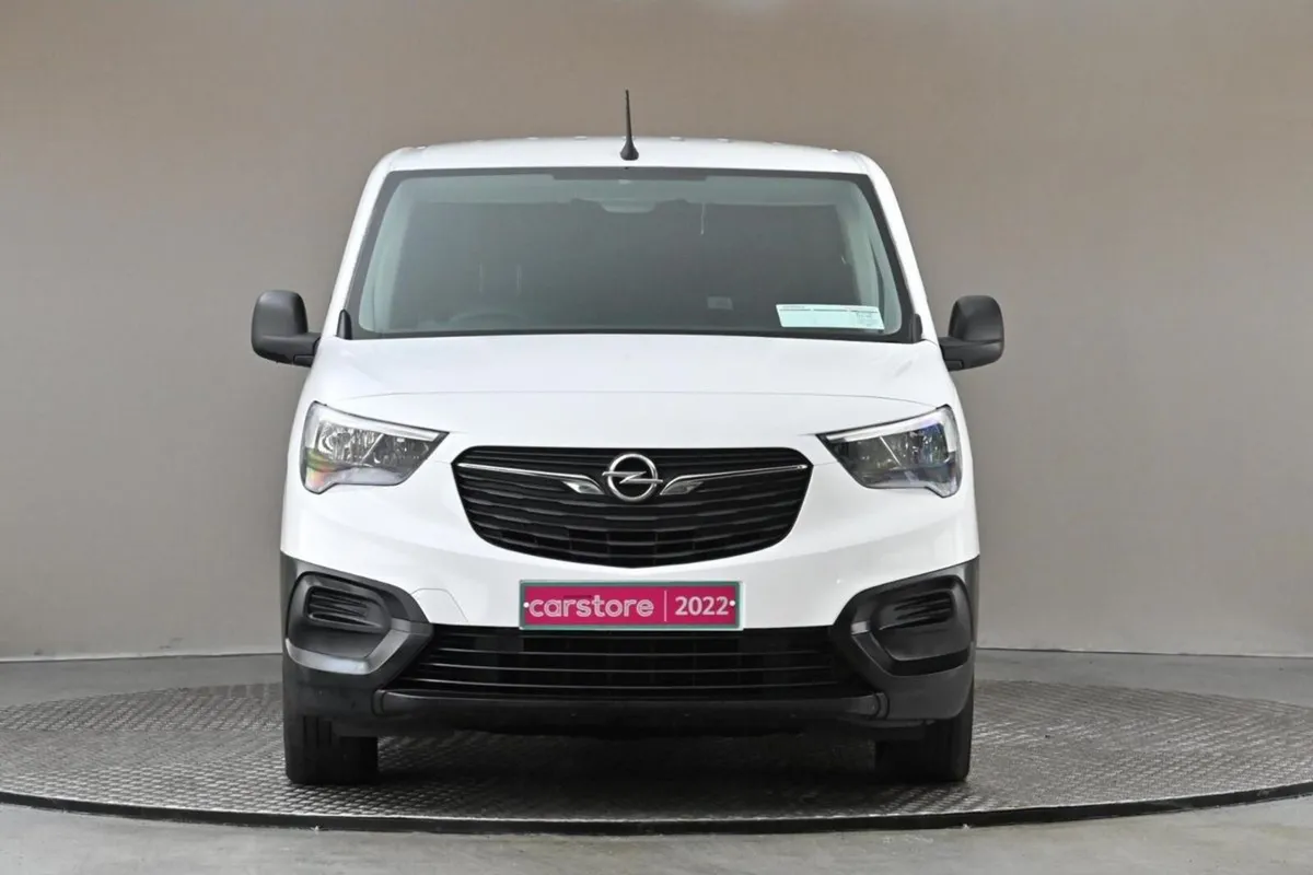 Opel Combo 1.5 CDTI 100BHP 3 SEATER 5SPD MY22 L1H1 - Image 2