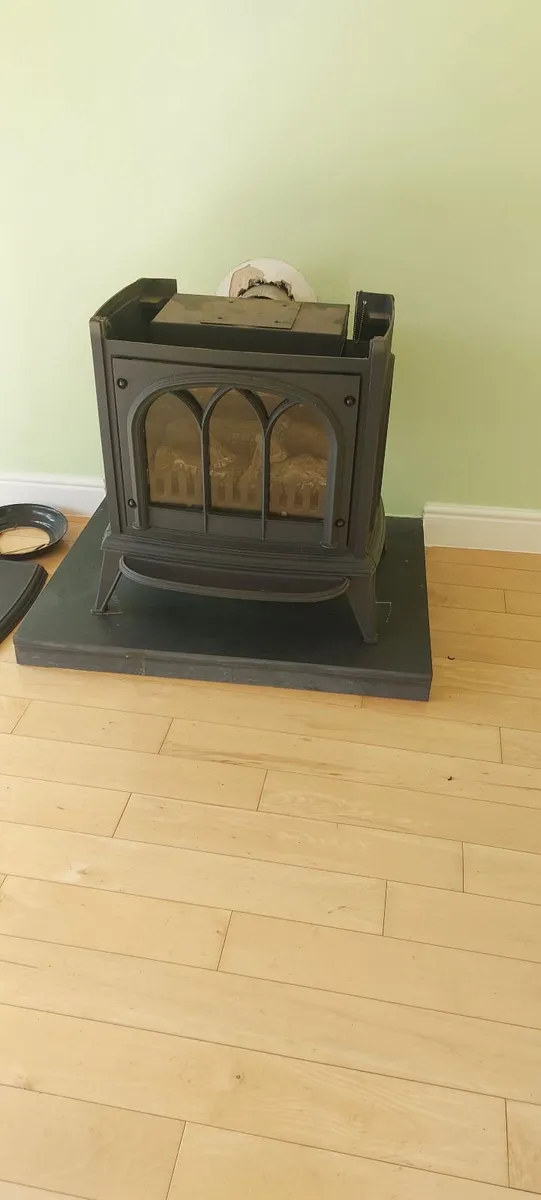 Gas stove - Image 1