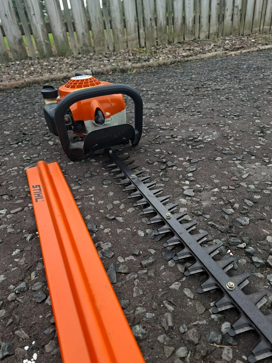 Stihl HS 45 Hedge Trimmer - Image 3