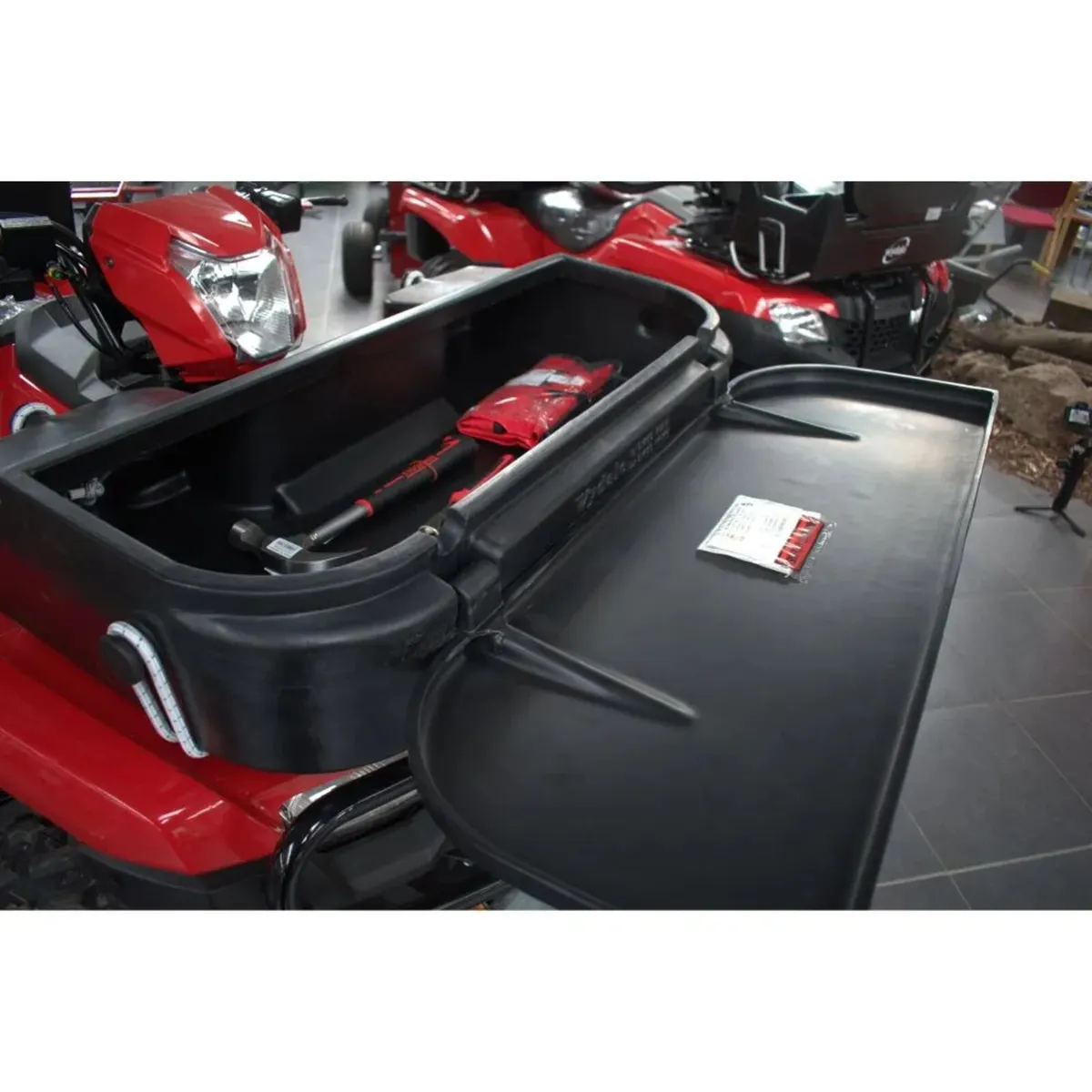 Wydale Quad Front Tool Box - Image 2