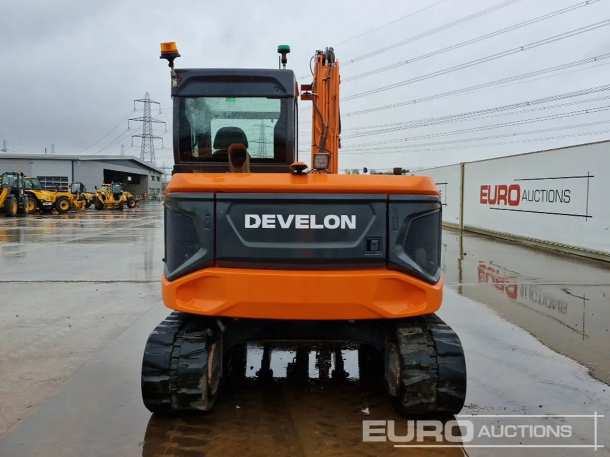 2023 Doosan DX85R-7 - Image 3