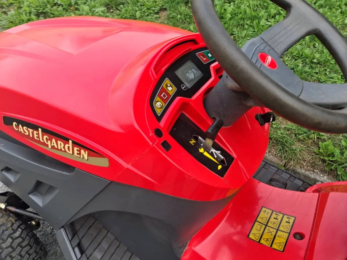 Castlegarden xt180 lawnmower - Image 4