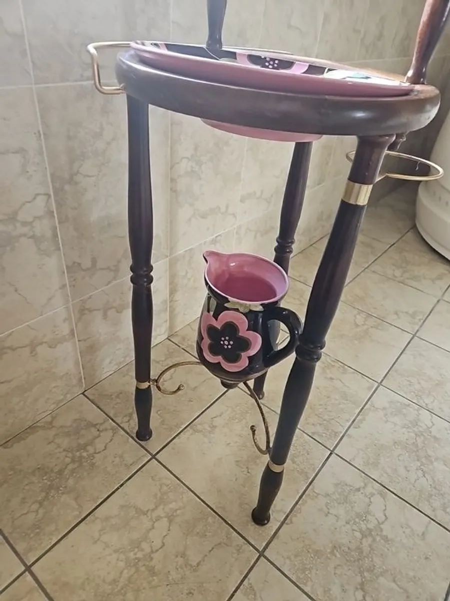 Old Style Washand Basin - Image 4