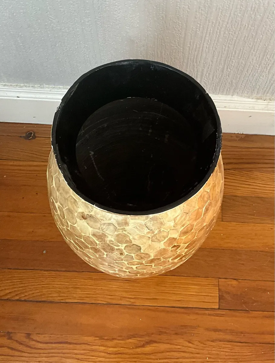 Handcrafted Gold Capiz Shell Decorative Vase - Image 4