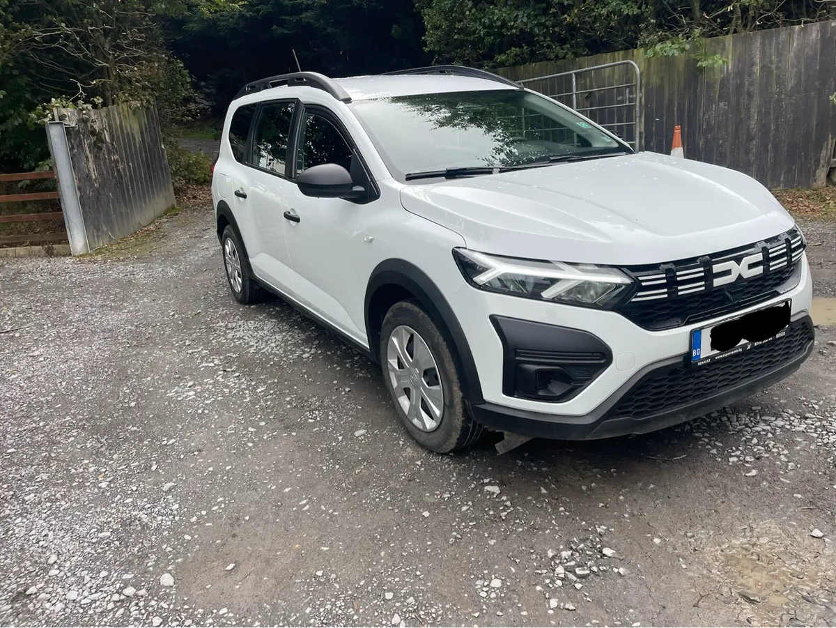 2025 Dacia Jogger Left Hand Drive - Image 1
