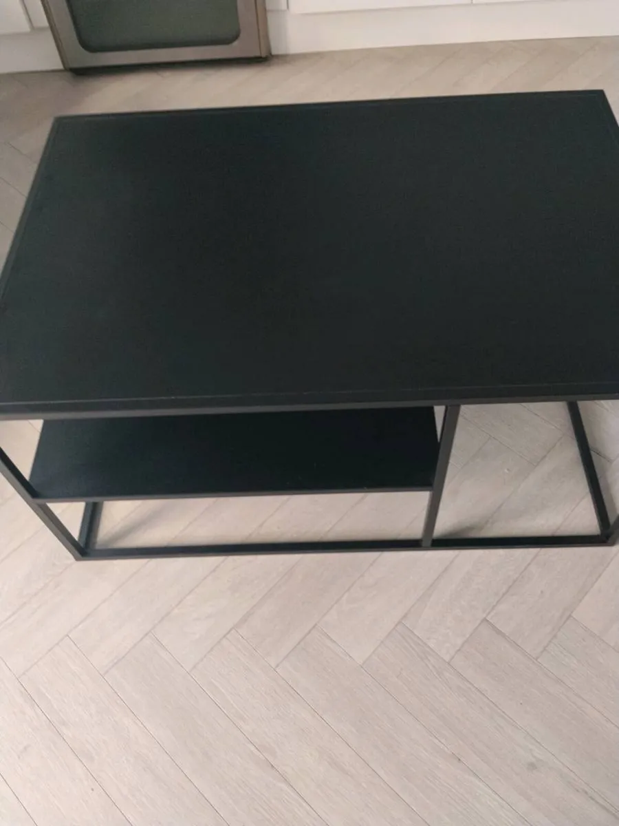 Black metal coffee table - Image 1