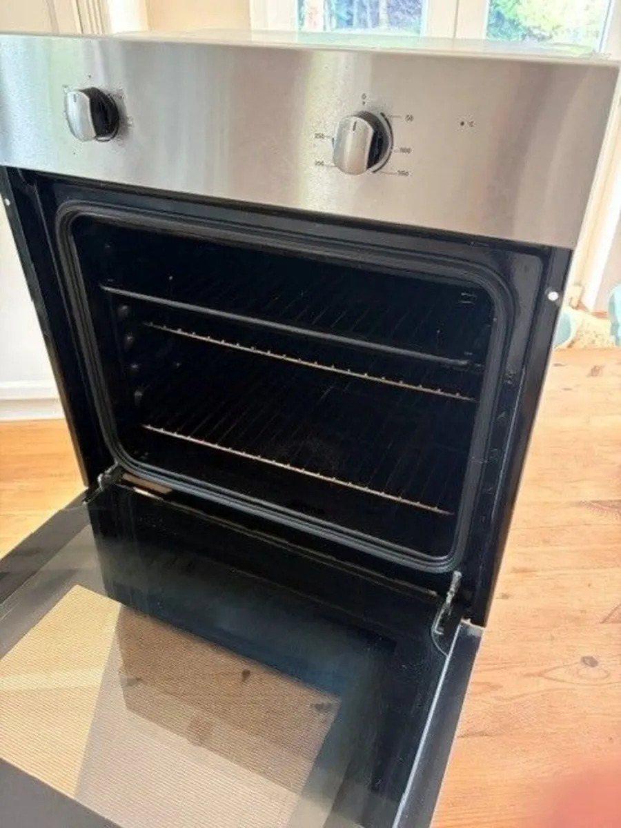 Oven - Image 3