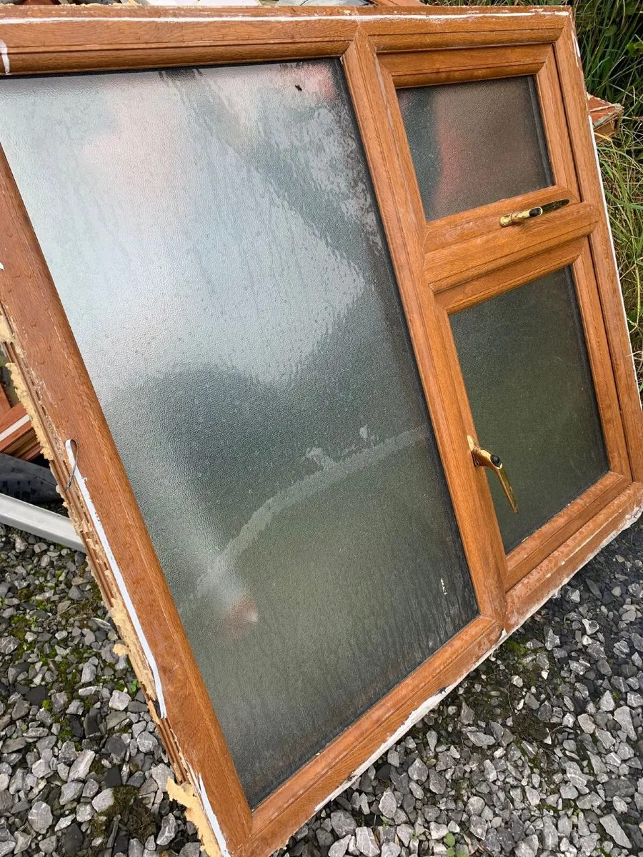 Internal doors, windows, bathroom ware - Image 4