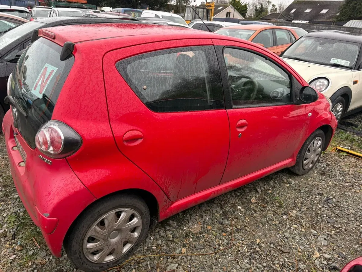 2011 Toyota Aygo 1.0 Petrol - Image 2