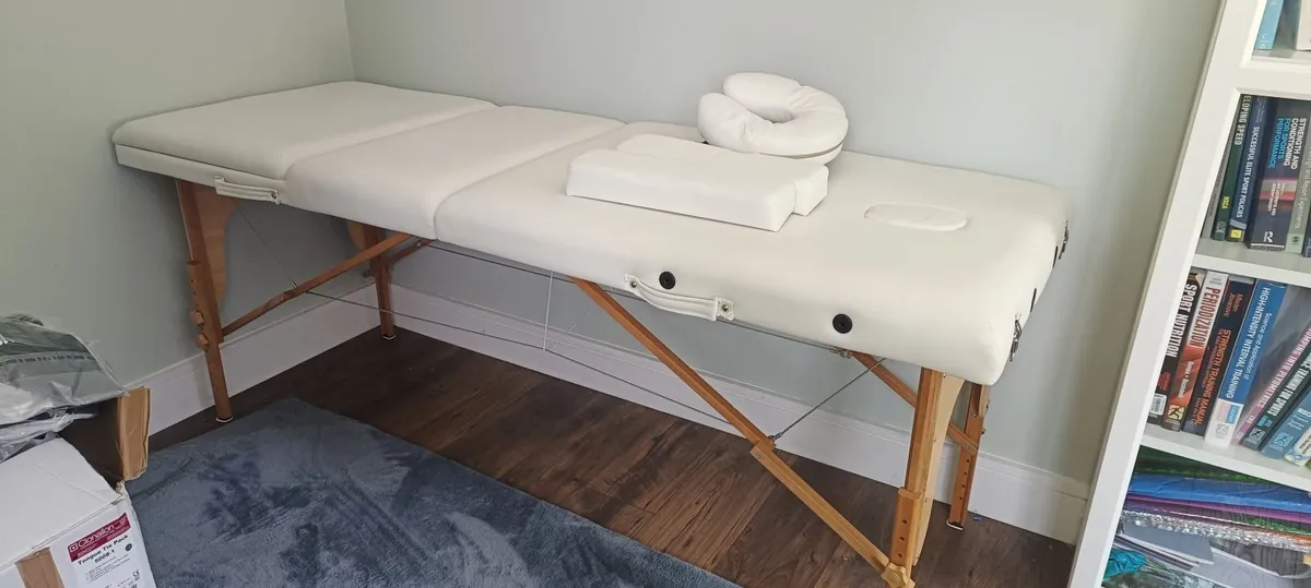 Massage Table/Physio/Reiki/Beauty Massage Imperial - Image 2