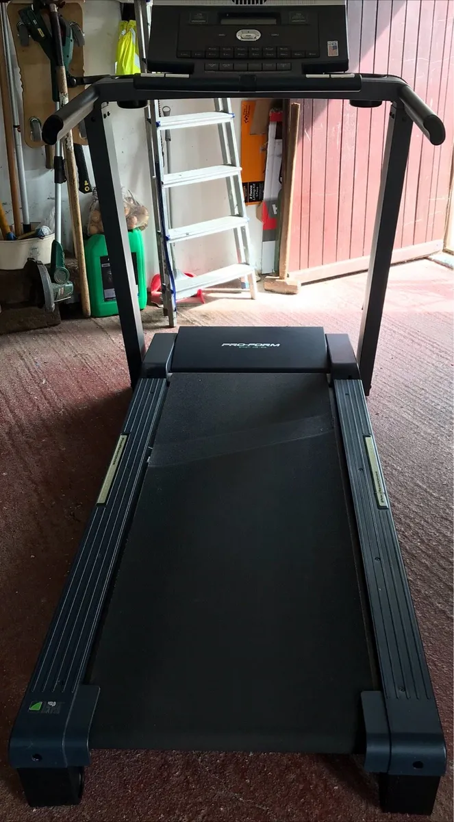 PRO-FORM PF 3.8 Treadmill - Image 3
