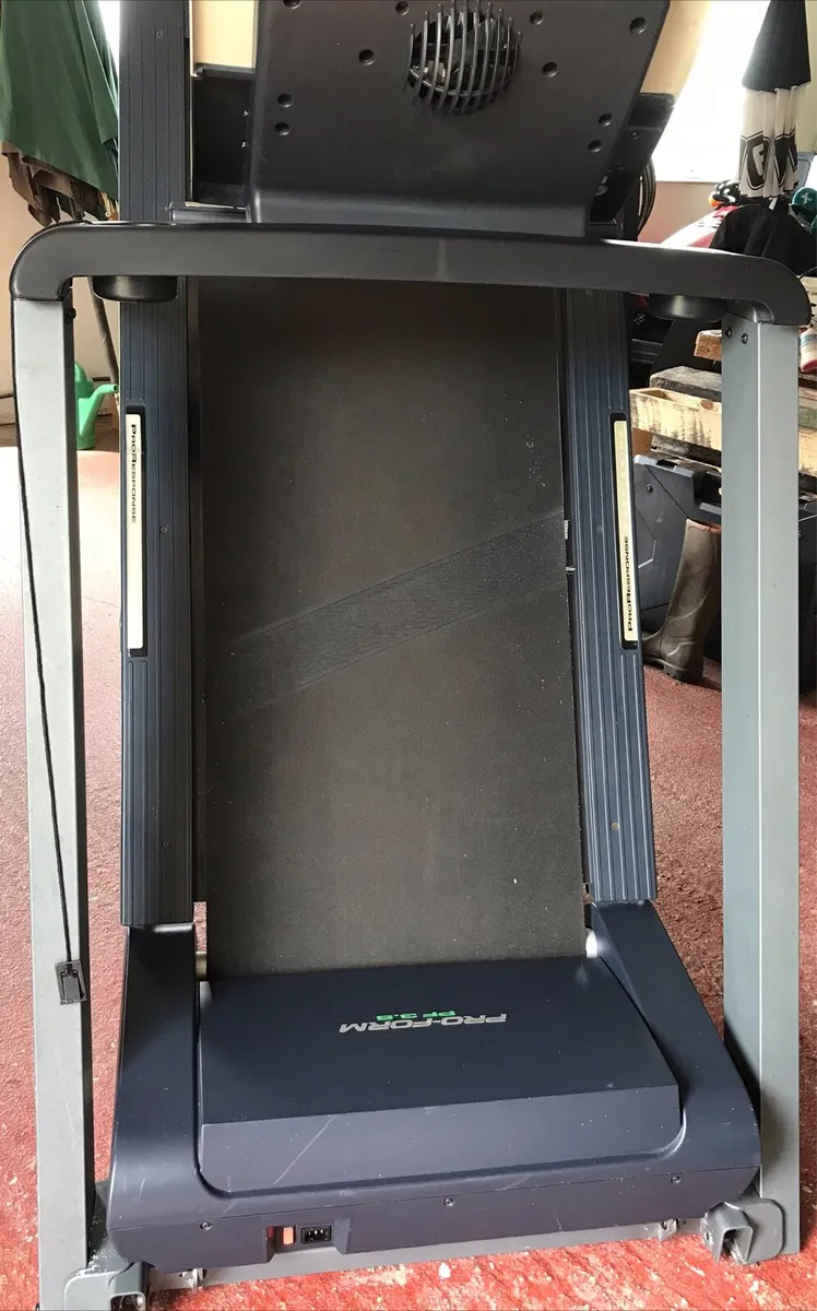 PRO-FORM PF 3.8 Treadmill - Image 4