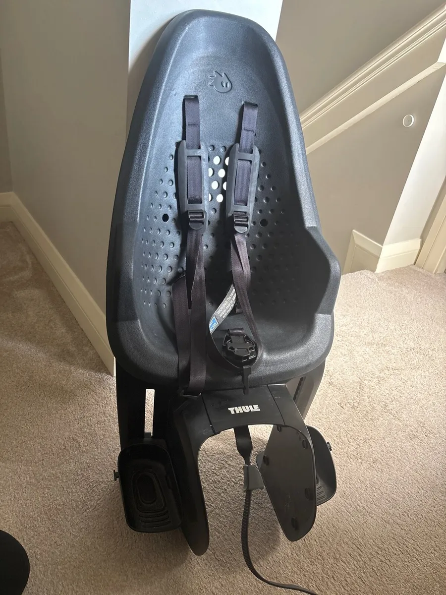 Thule Rear-Mounted Child Bike Seat - Image 1