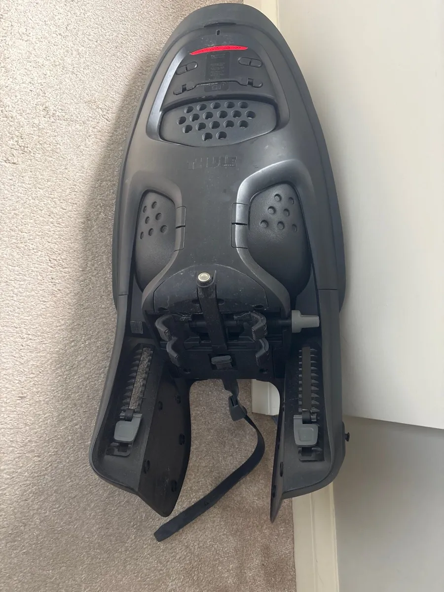 Thule Rear-Mounted Child Bike Seat - Image 2