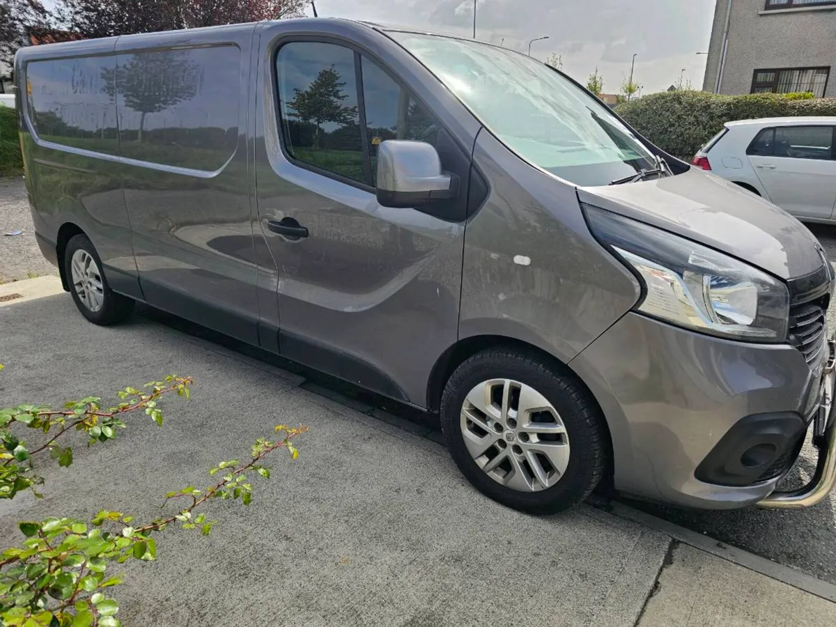 Renault trafic sport 2018 - Image 1
