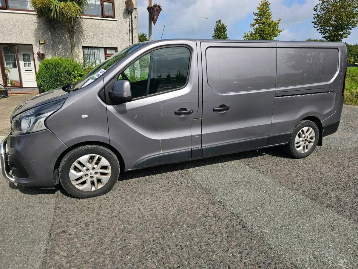 Renault trafic sport 2018 - Image 2