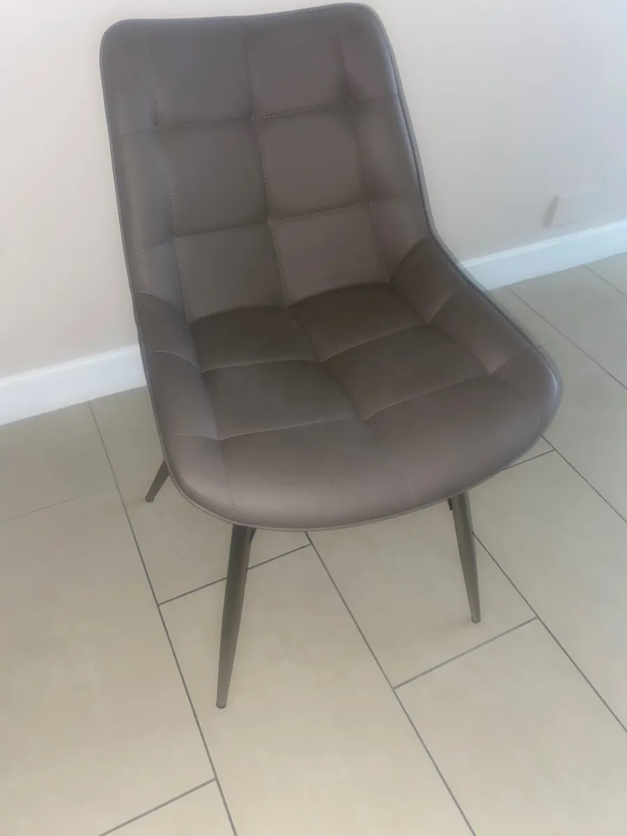 Dining chair - Image 1