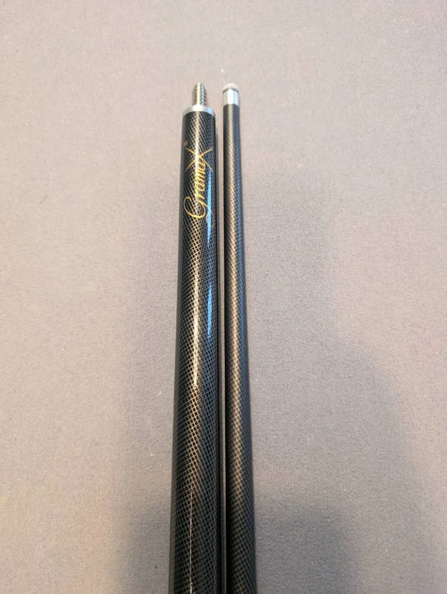 Gramax 2-Piece Composite Pool cue (Carbon) - Image 2