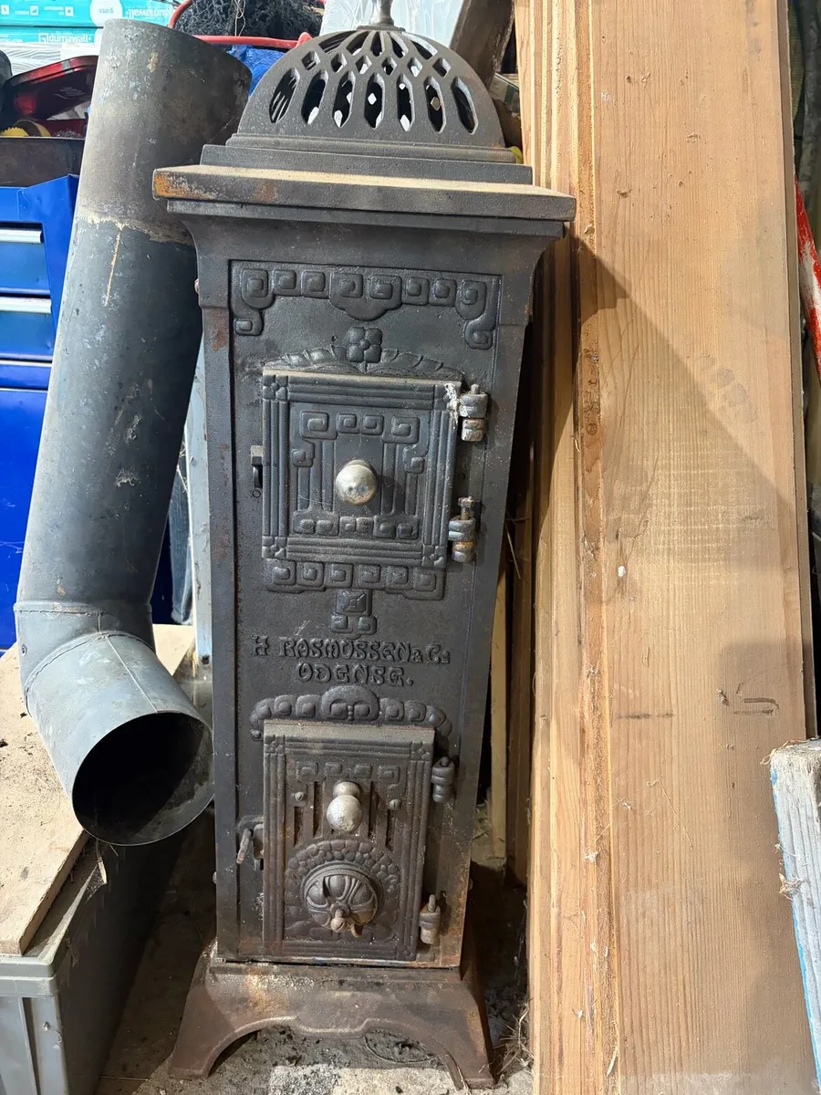 Antique stove