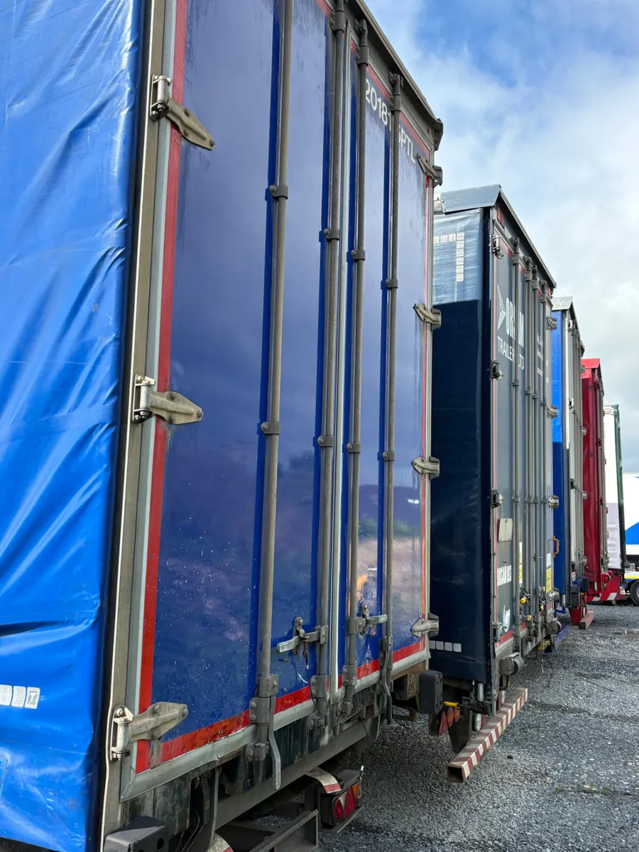 2018 Lawrence David Curtainside taillift - Image 3