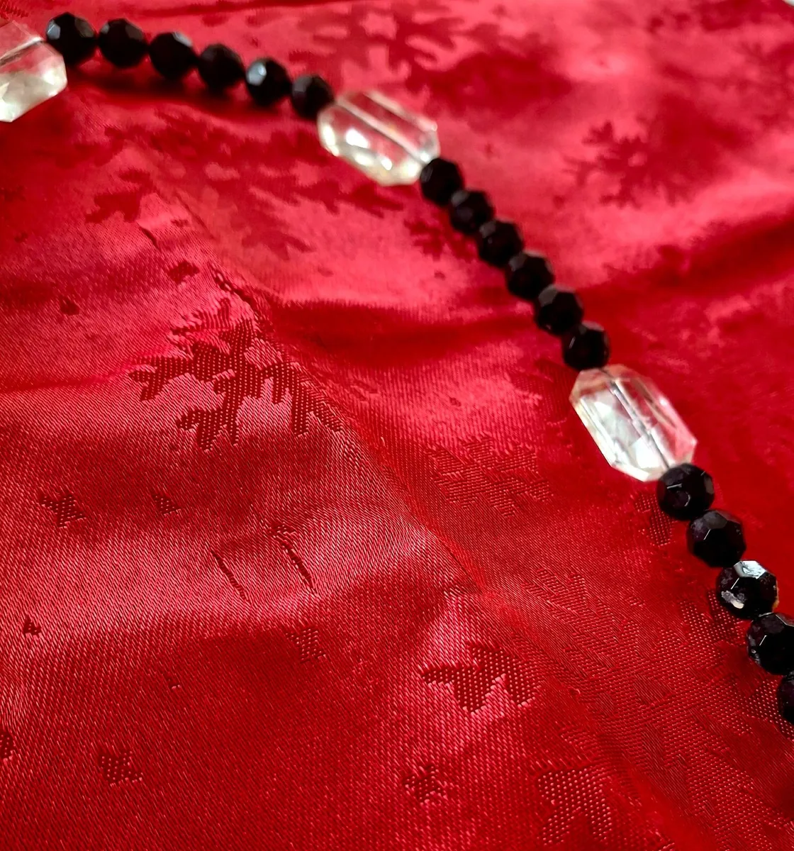 Vintage Faceted Black and Clear Beaded Statement. - Image 3