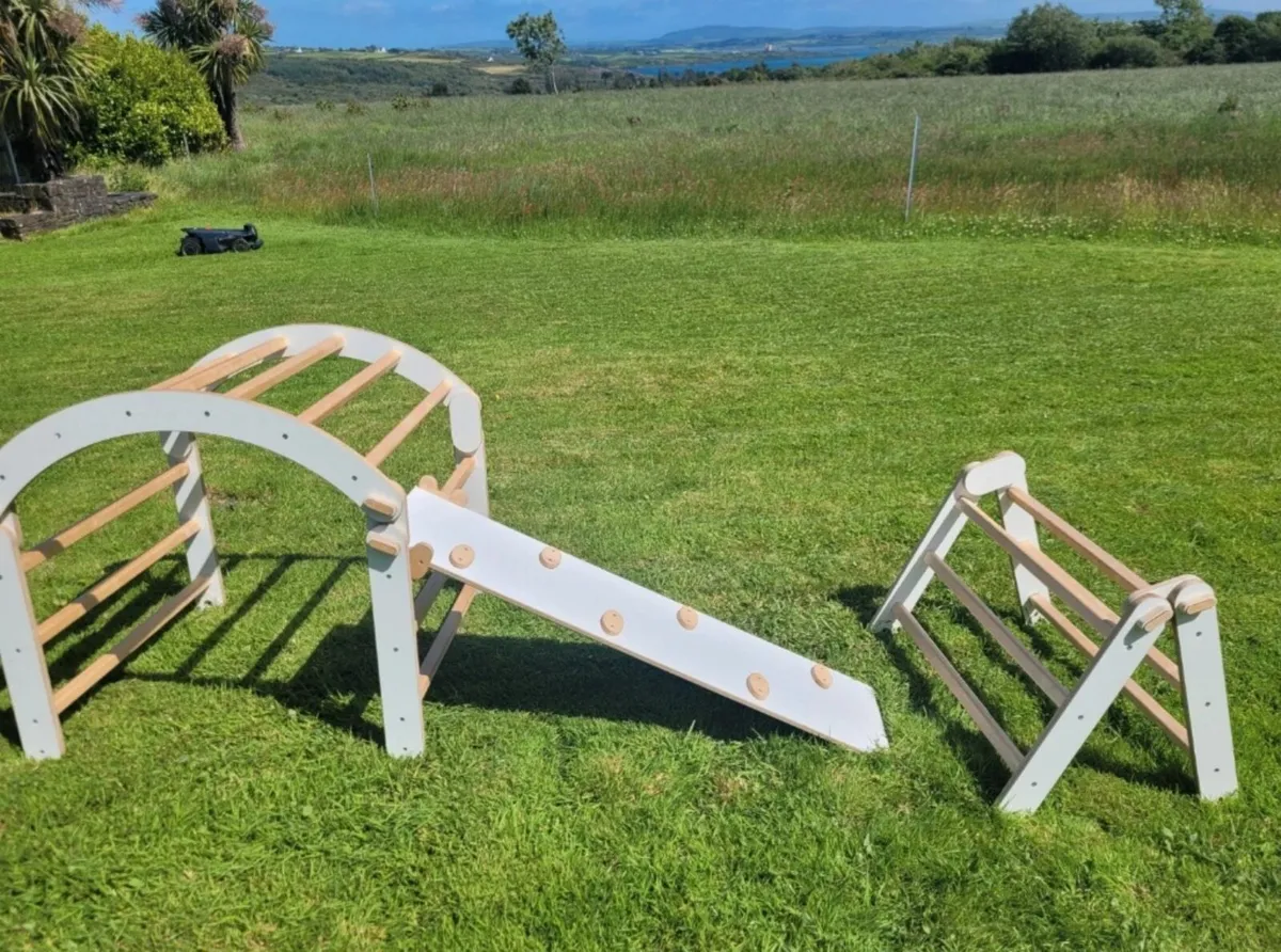Toddler climbing frame - Image 1