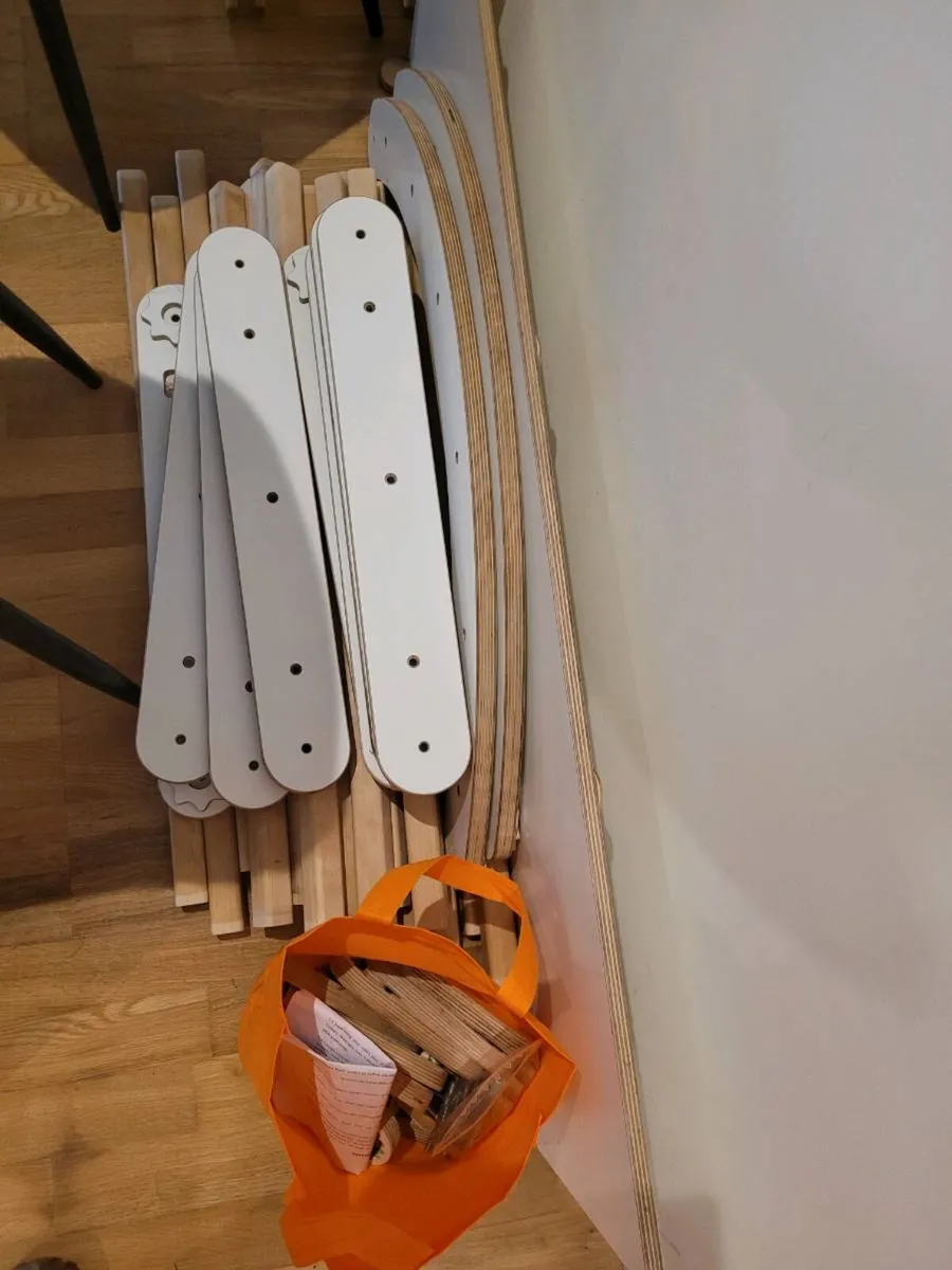 Toddler climbing frame - Image 3