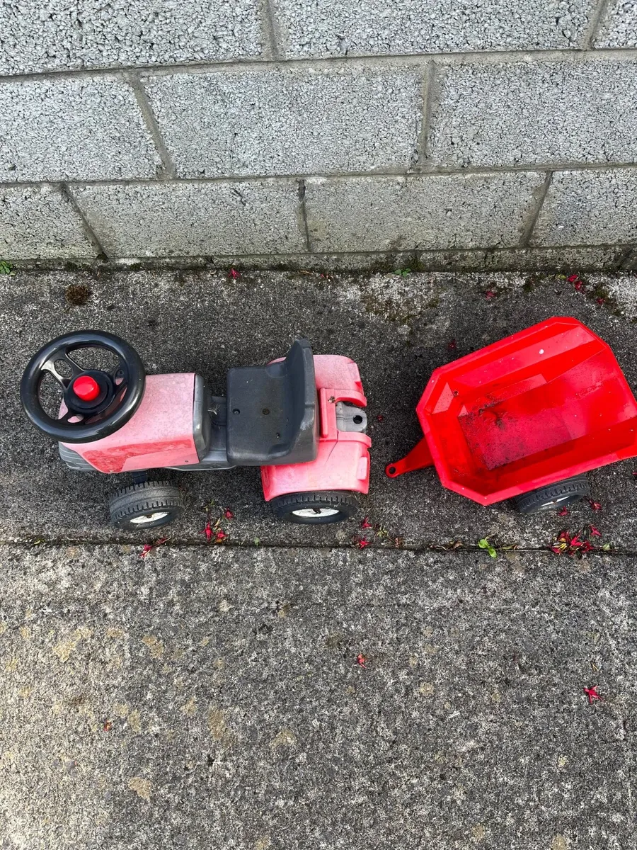 Small Red Tractor & Trailer ride-on toddler kids - Image 2